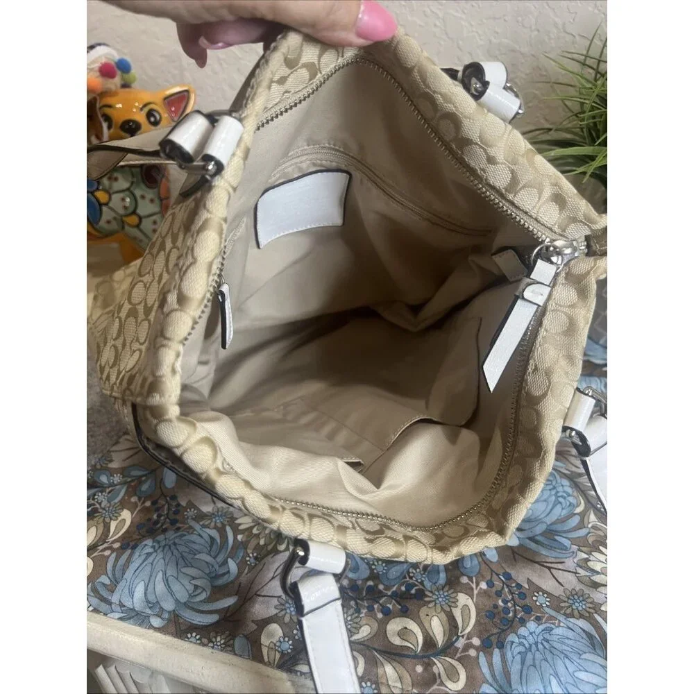 Coach Reptile Stripe Signature C Classic Bag / Tote / Purse - Picture 10 of 15